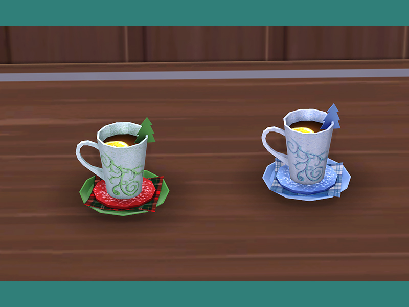 Eine Tasse Tee mit einer Zitrone drin, ein kleiner Weihnachtsbaum am Rand der Tasse, auf einer kleinen Schale mit kariertem Serviette.