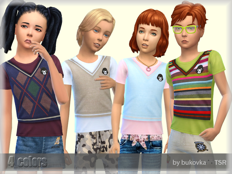Vier Sims tragen Variationen derselben Weste mit einem Affen darauf über einem T-Shirt
