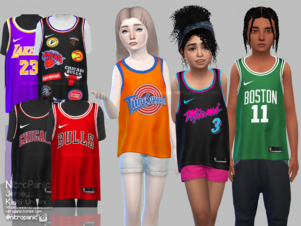 Drei Sims tragen Trikots, eines für Miami, eines für Boston und eines für das fiktive Tune Squad