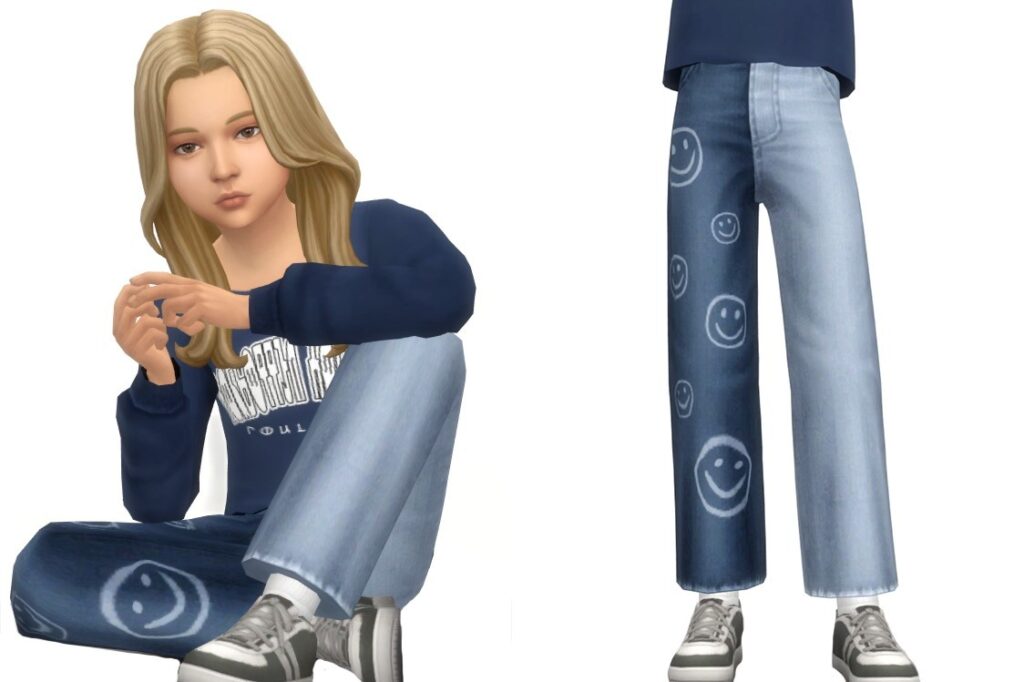 Ein Sim mit blondem Haar und einem Pullover, der Jeans trägt, wobei ein Bein mit Smiley-Gesichtern bedeckt ist.