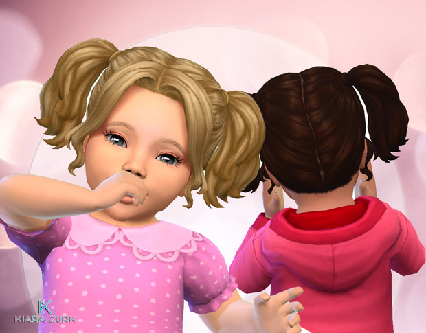 Zwei Säuglingsfiguren aus Die Sims 4 auf einem rosa Hintergrund mit passenden Sims 4 CC-Zöpfen.